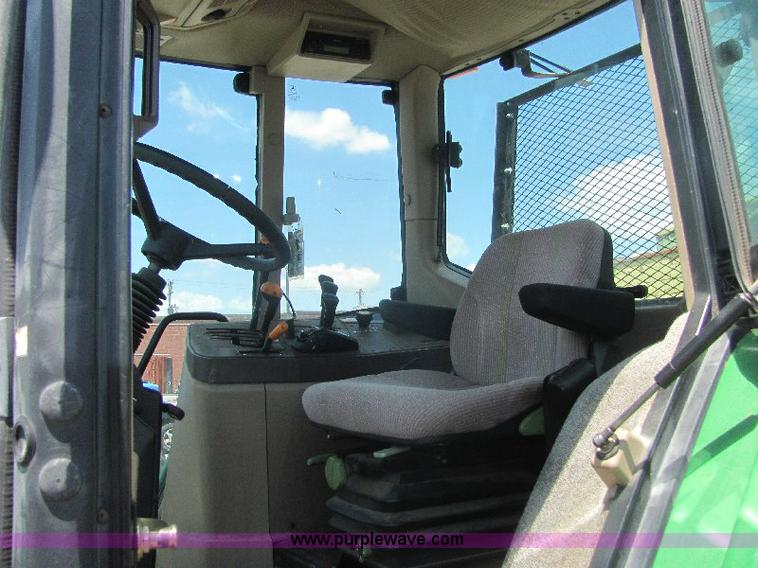 image for item A3663 2002 John Deere 6605 tractor