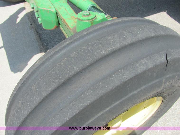 image for item A3663 2002 John Deere 6605 tractor