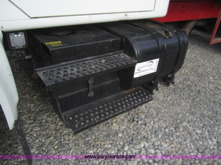 image for item A3866 1998 International 4700 grain truck