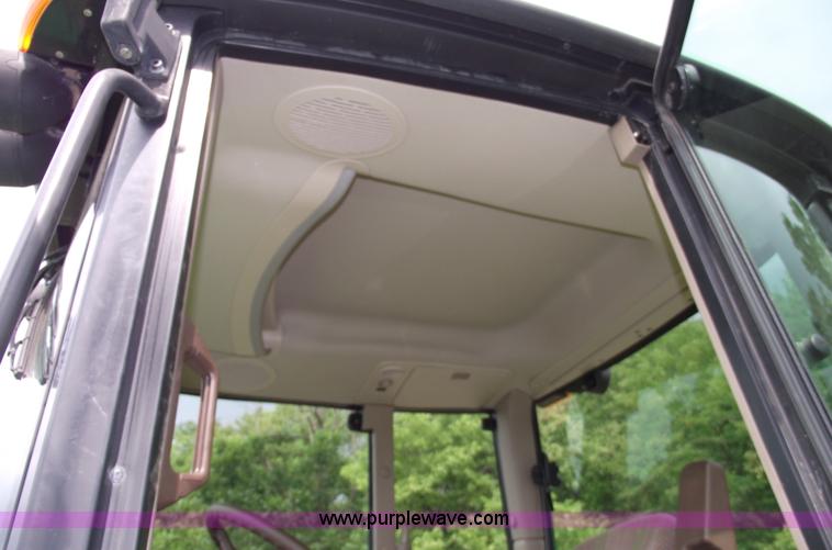 image for item A4071 2002 John Deere 6320P tractor