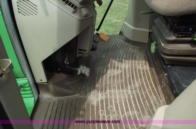 image for item A4071 2002 John Deere 6320P tractor