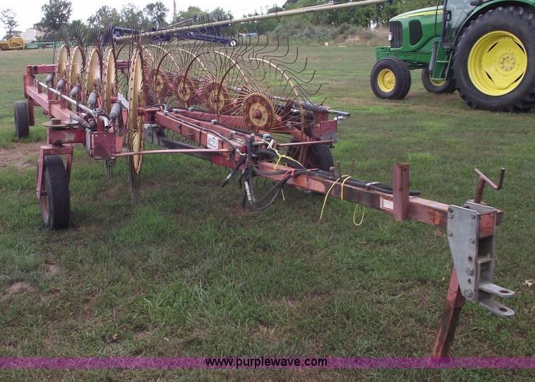 1997 Tonutti V10 10 wheel rake in Harrisonville, MO | Item A4072 sold ...