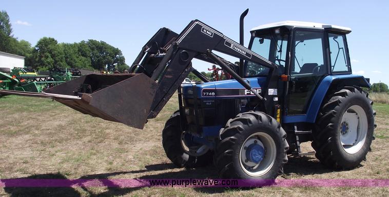 image for item A4090 1992 Ford 7740 Powerstar SLE MFWD tractor