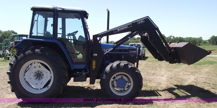 image for item A4090 1992 Ford 7740 Powerstar SLE MFWD tractor