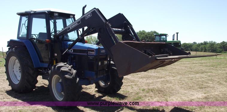 image for item A4090 1992 Ford 7740 Powerstar SLE MFWD tractor