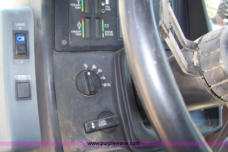 image for item A4574 1994 Case IH Magnum 7250 MFWD tractor