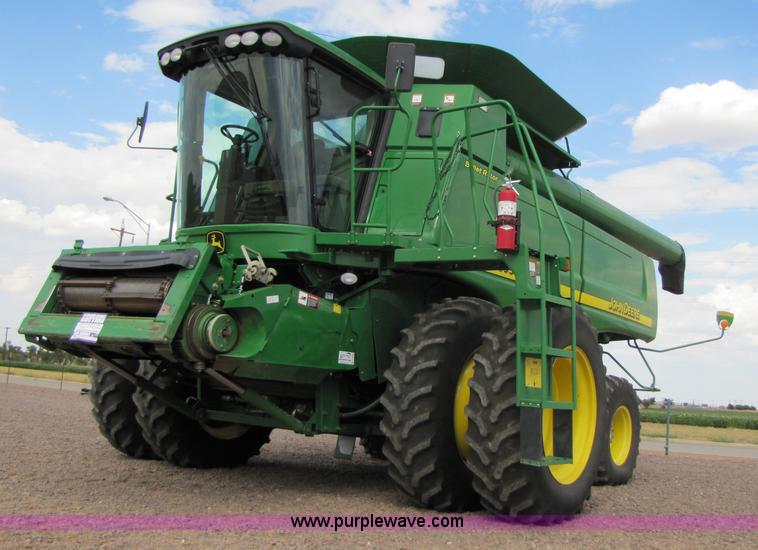 image for item A4649 2007 John Deere 9760 STS combine