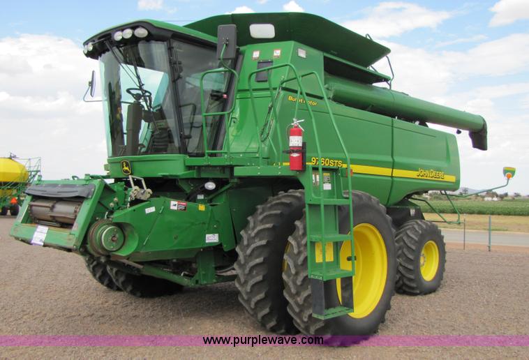 image for item A4649 2007 John Deere 9760 STS combine