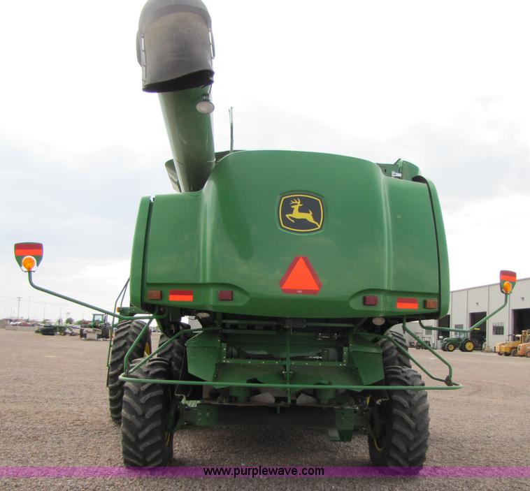 image for item A4649 2007 John Deere 9760 STS combine