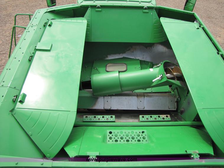 image for item A4649 2007 John Deere 9760 STS combine