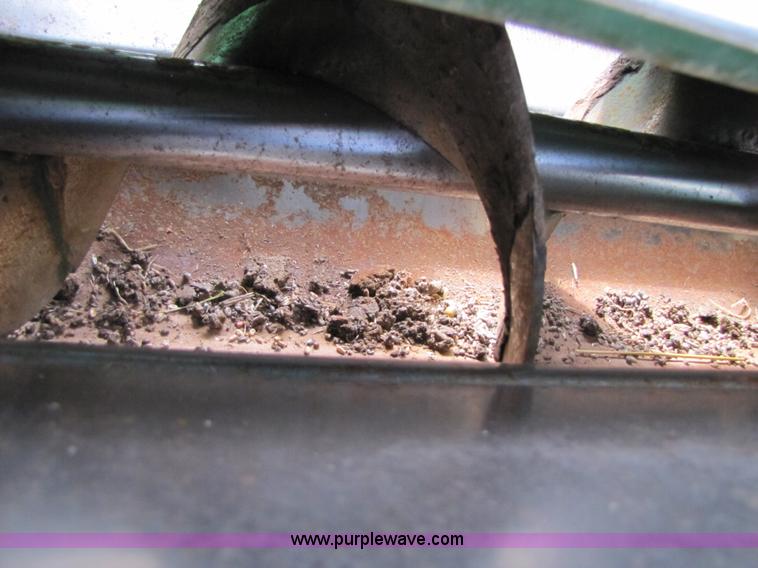 image for item A4649 2007 John Deere 9760 STS combine