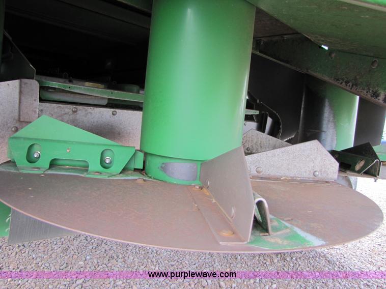 image for item A4649 2007 John Deere 9760 STS combine