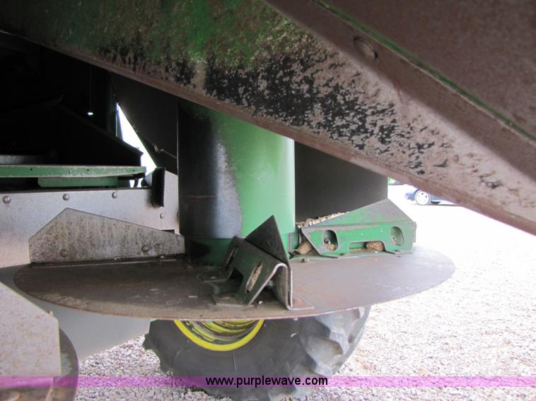 image for item A4649 2007 John Deere 9760 STS combine