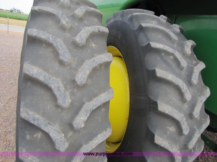 image for item A4649 2007 John Deere 9760 STS combine