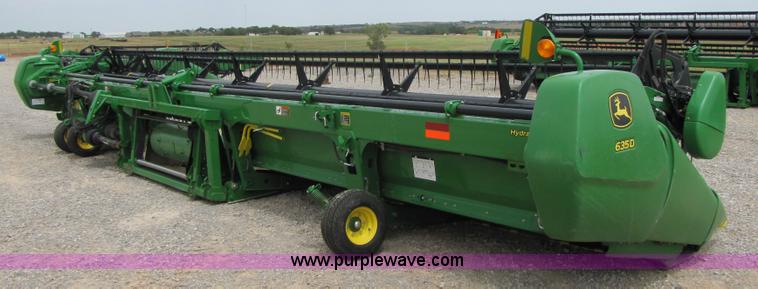 image for item A4650 2009 John Deere 635D 35' draper head