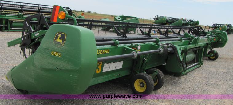 image for item A4650 2009 John Deere 635D 35' draper head