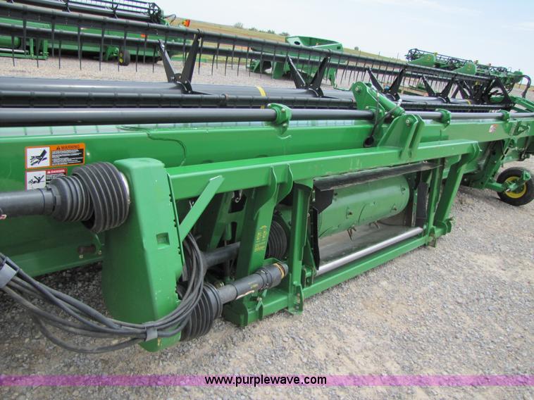 image for item A4650 2009 John Deere 635D 35' draper head