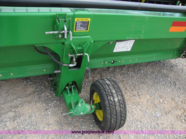 image for item A4650 2009 John Deere 635D 35' draper head