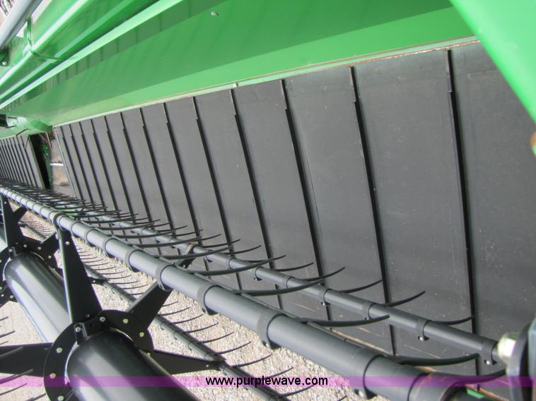 image for item A4650 2009 John Deere 635D 35' draper head