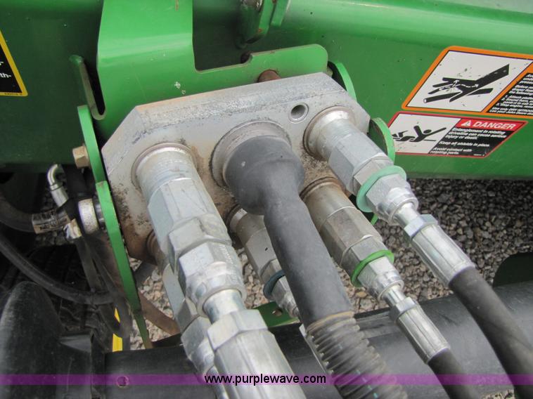 image for item A4651 2009 John Deere 635D 35' draper head