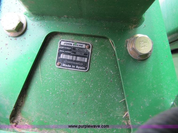 image for item A4651 2009 John Deere 635D 35' draper head
