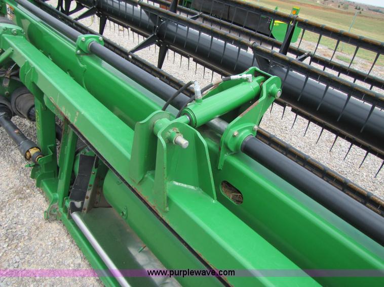 image for item A4651 2009 John Deere 635D 35' draper head