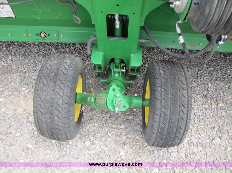 image for item A4651 2009 John Deere 635D 35' draper head