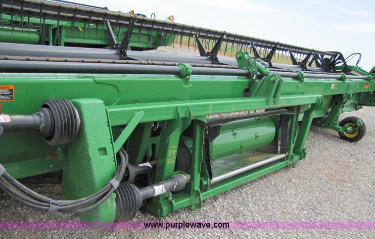 image for item A4652 2009 John Deere 635D 35' draper head