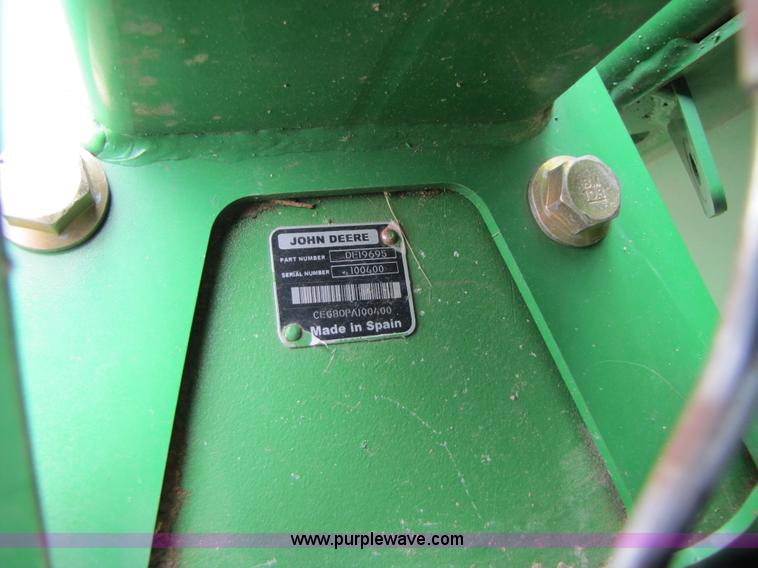 image for item A4652 2009 John Deere 635D 35' draper head