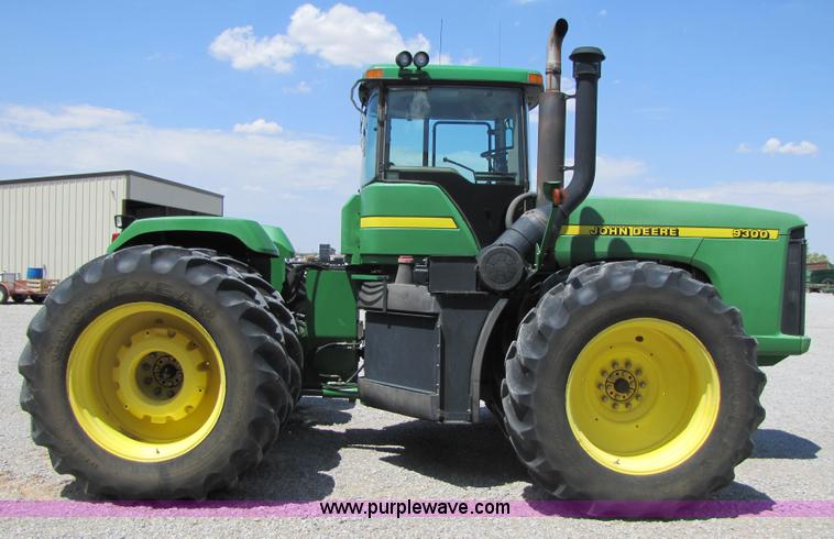 image for item A4655 1998 John Deere 9300 4WD tractor