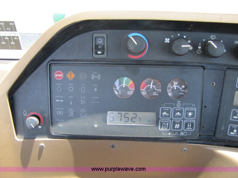 image for item A4655 1998 John Deere 9300 4WD tractor