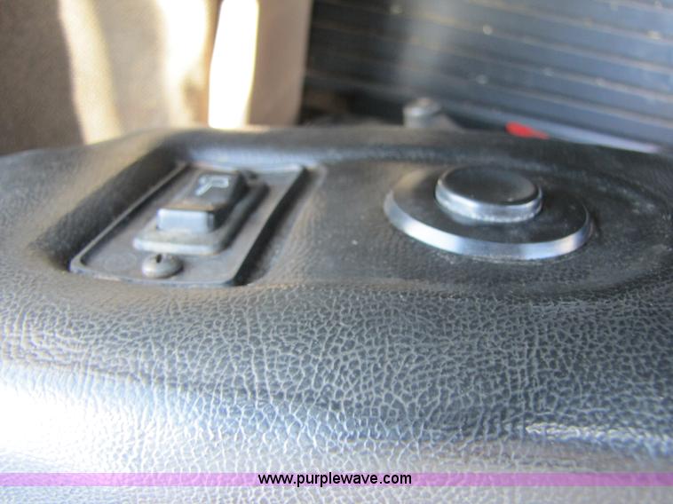 image for item A4655 1998 John Deere 9300 4WD tractor