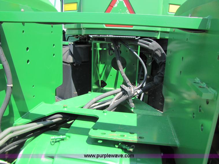 image for item A4655 1998 John Deere 9300 4WD tractor