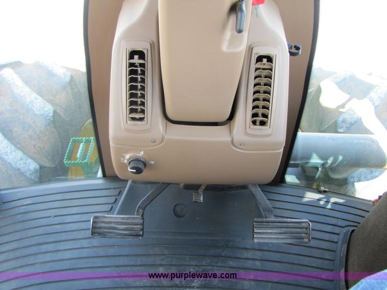 image for item A4656 2003 John Deere 9320 4WD tractor