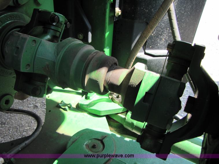 image for item A4656 2003 John Deere 9320 4WD tractor