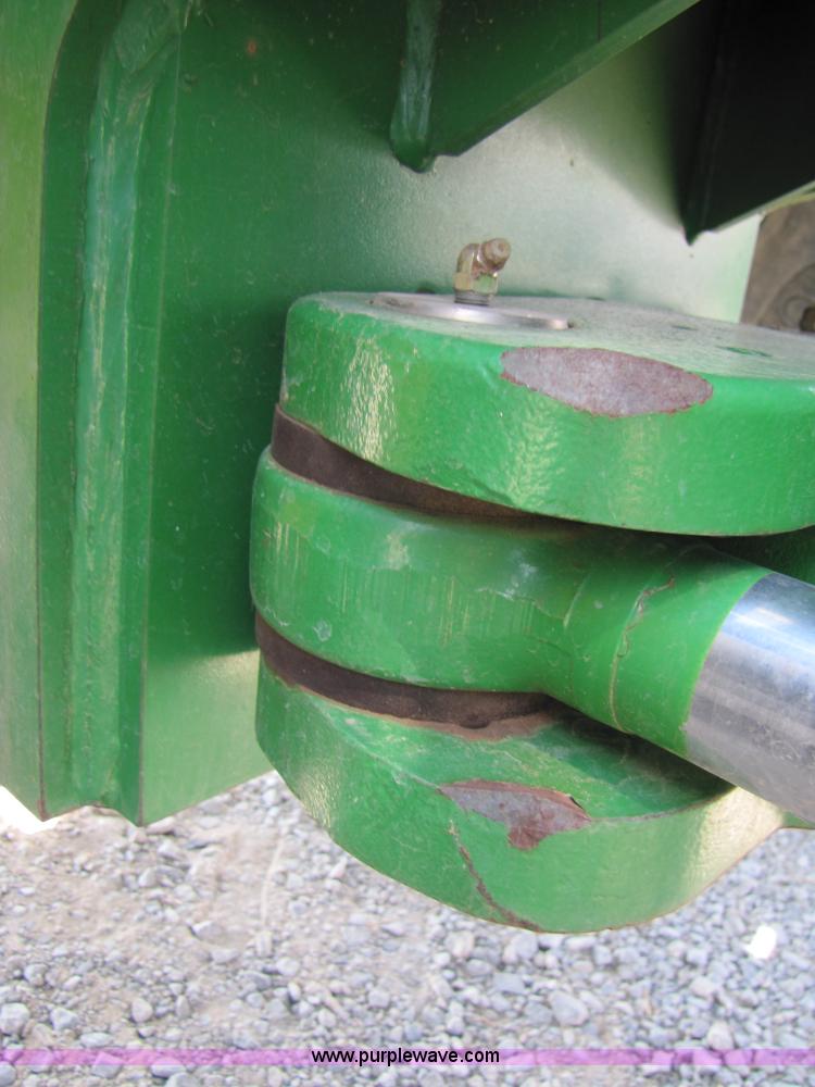 image for item A4656 2003 John Deere 9320 4WD tractor