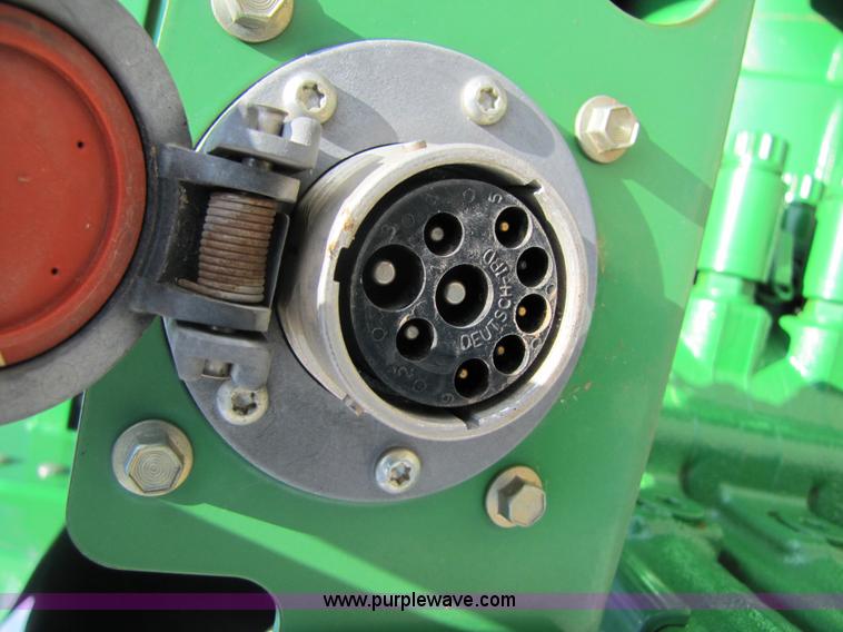 image for item A4656 2003 John Deere 9320 4WD tractor