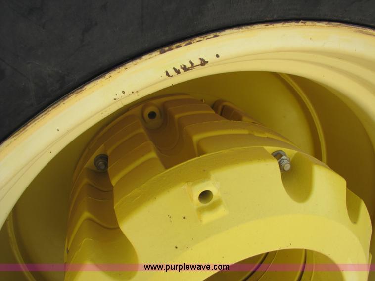 image for item A4656 2003 John Deere 9320 4WD tractor