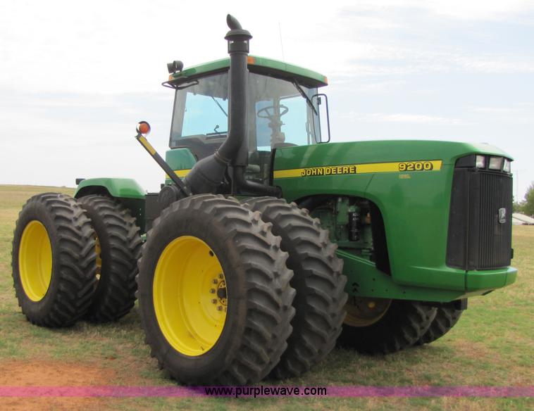 image for item A4658 2000 John Deere 9200 4WD tractor