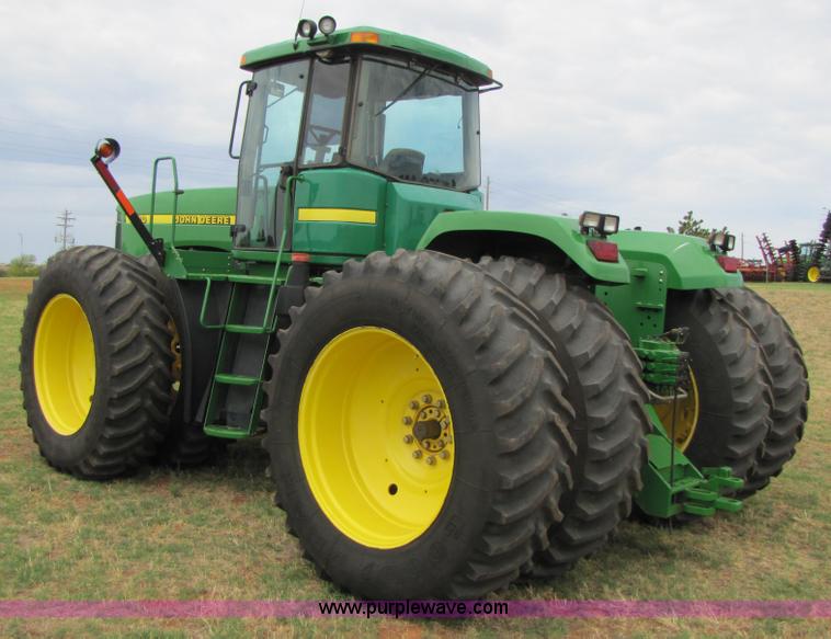 image for item A4658 2000 John Deere 9200 4WD tractor