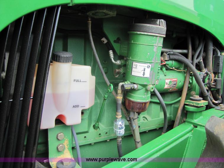 image for item A4658 2000 John Deere 9200 4WD tractor