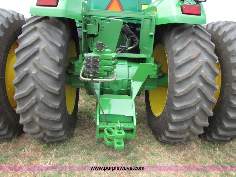 image for item A4658 2000 John Deere 9200 4WD tractor