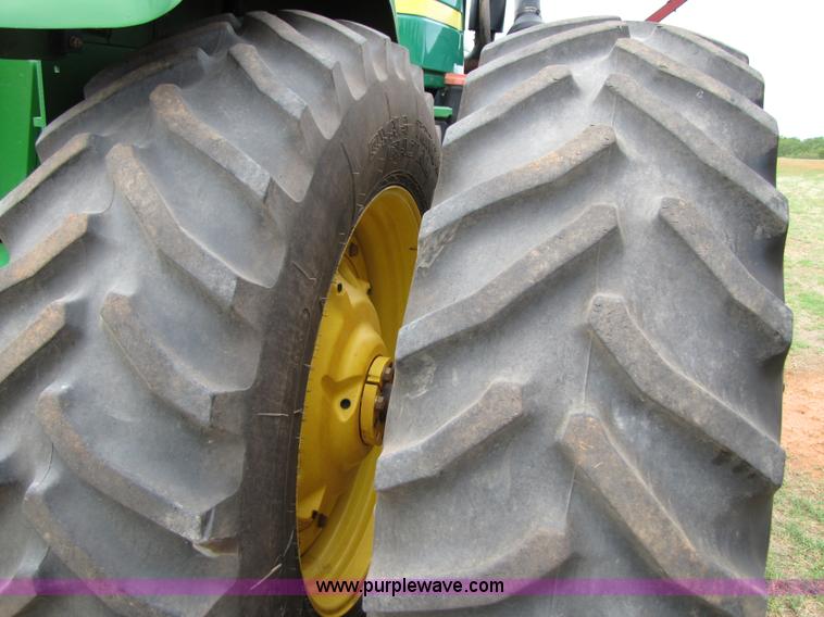 image for item A4658 2000 John Deere 9200 4WD tractor