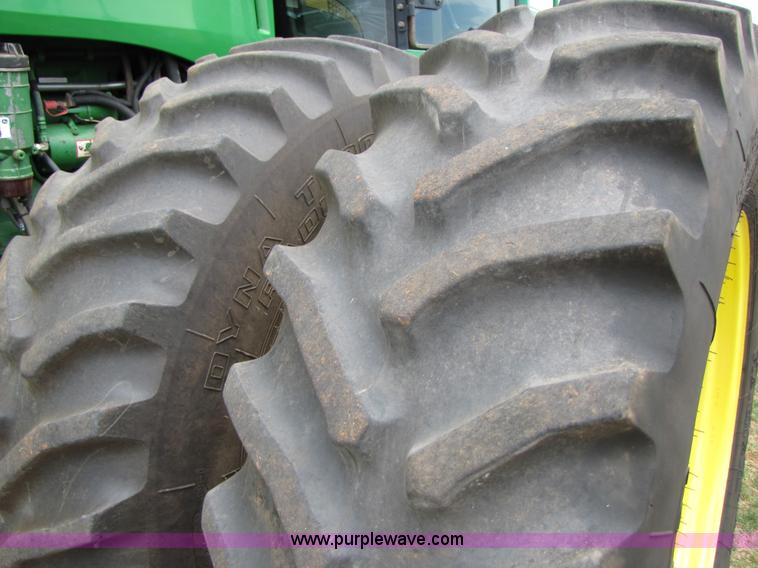 image for item A4658 2000 John Deere 9200 4WD tractor