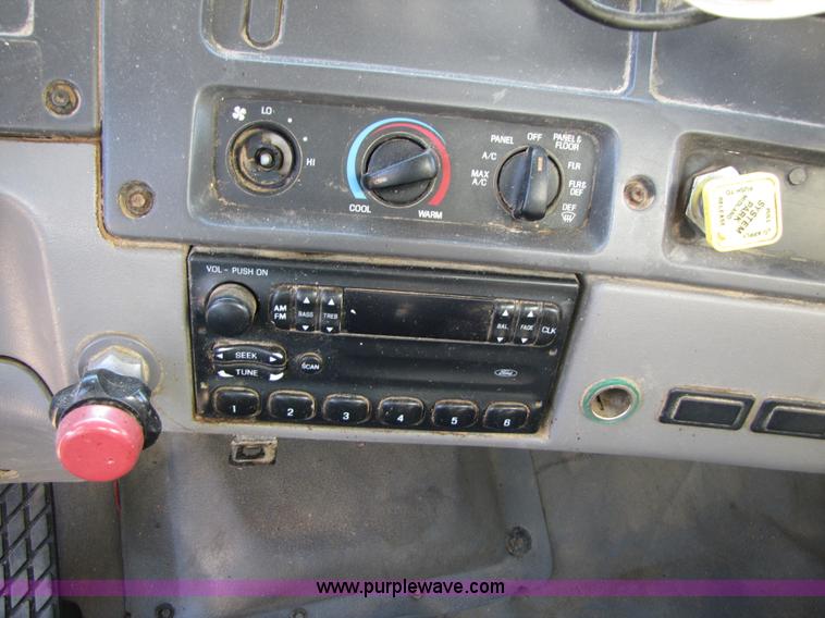 image for item A4660 1997 Ford Louisville feed truck with Roto-mix 600-16 mixer