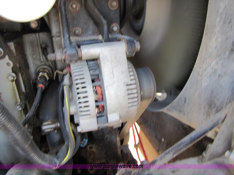 image for item A4660 1997 Ford Louisville feed truck with Roto-mix 600-16 mixer