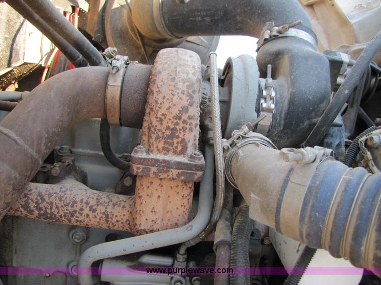 image for item A4660 1997 Ford Louisville feed truck with Roto-mix 600-16 mixer