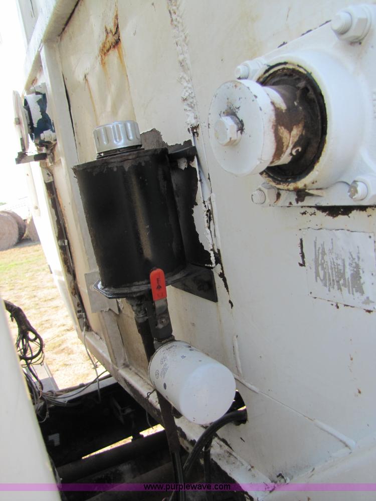 image for item A4660 1997 Ford Louisville feed truck with Roto-mix 600-16 mixer