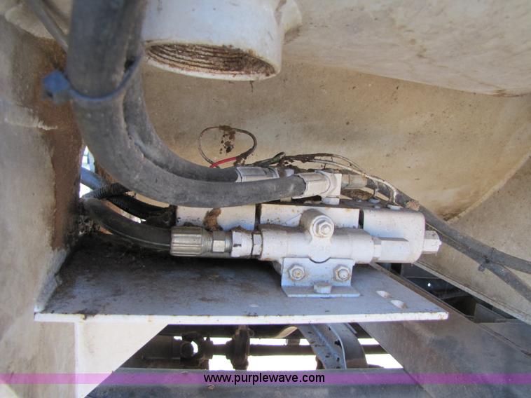 image for item A4660 1997 Ford Louisville feed truck with Roto-mix 600-16 mixer