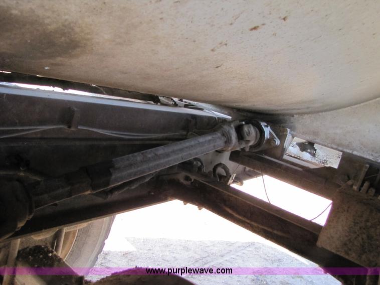 image for item A4660 1997 Ford Louisville feed truck with Roto-mix 600-16 mixer